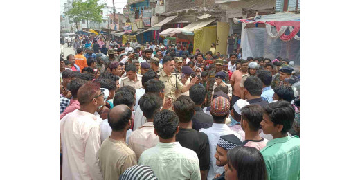 सरकारी बस की चपेट में आने से बच्चे की मौत, लोगों ने जमकर काटा बवाल